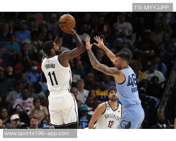 迈尔斯布里奇斯全场表现抢眼18投11中斩获26分14篮板正负值高达19